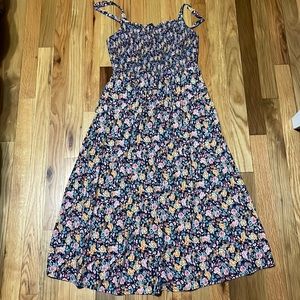 Super adorable Midi summer dress